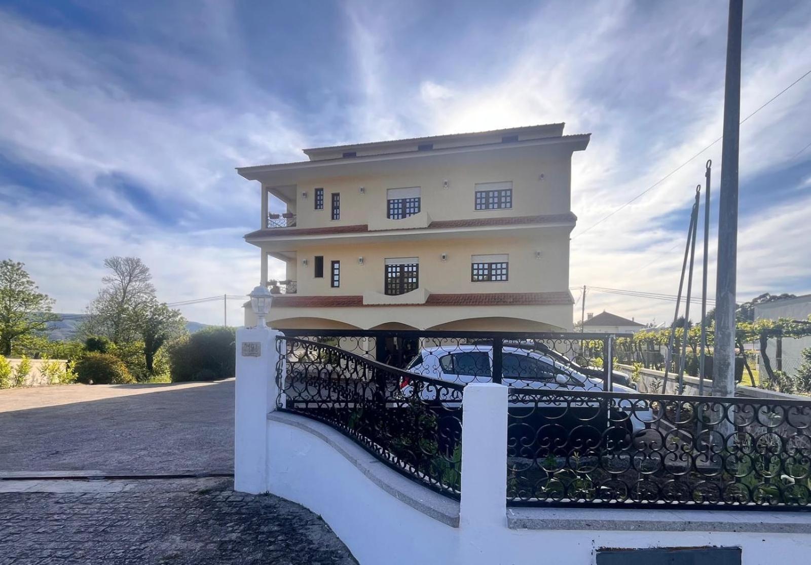 Hotel Pensao Repouso Do Peregrino Paredes de Coura Exterior foto
